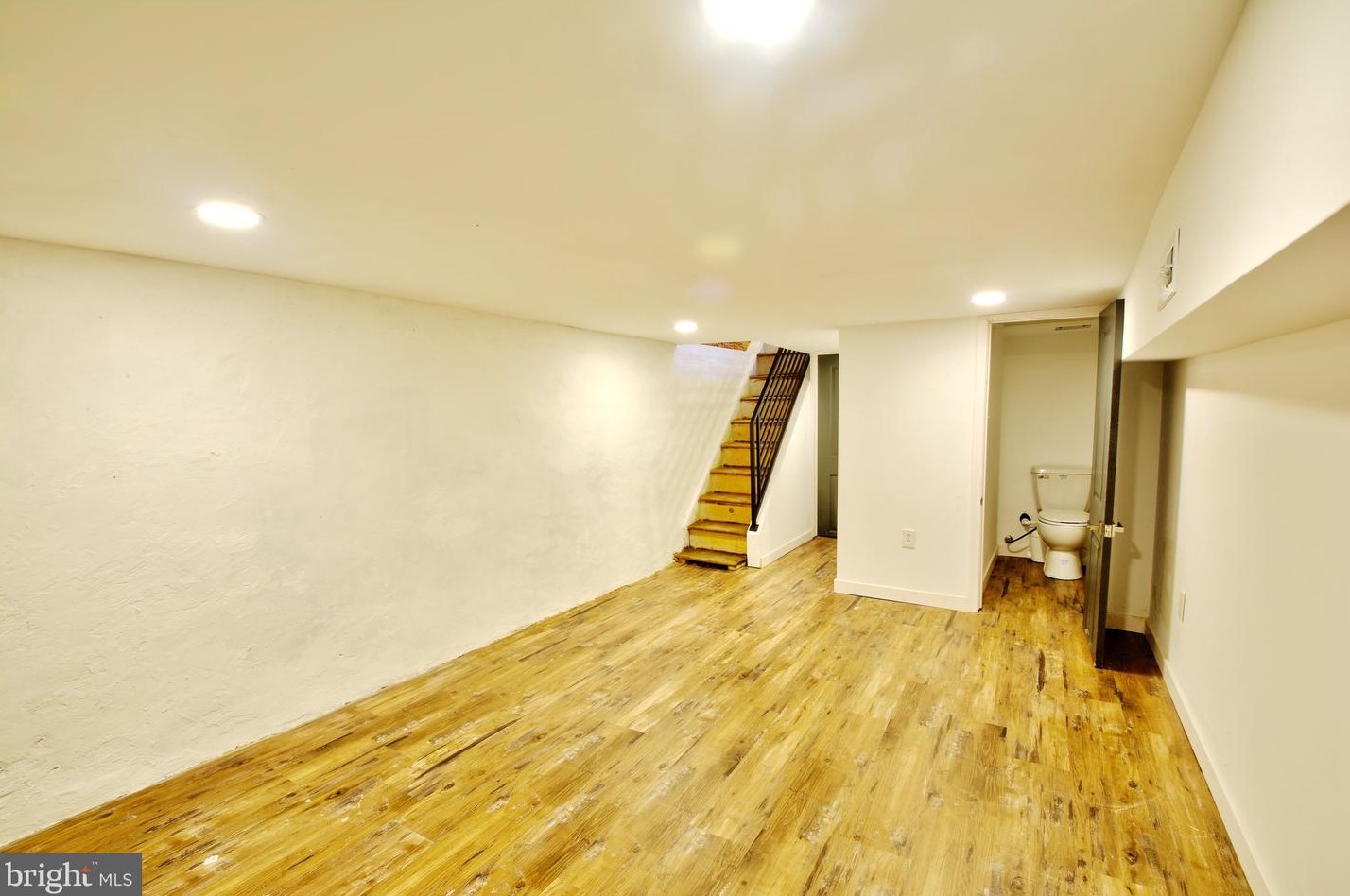 601 Sigel St, Philadelphia PA  19148-1723 exterior