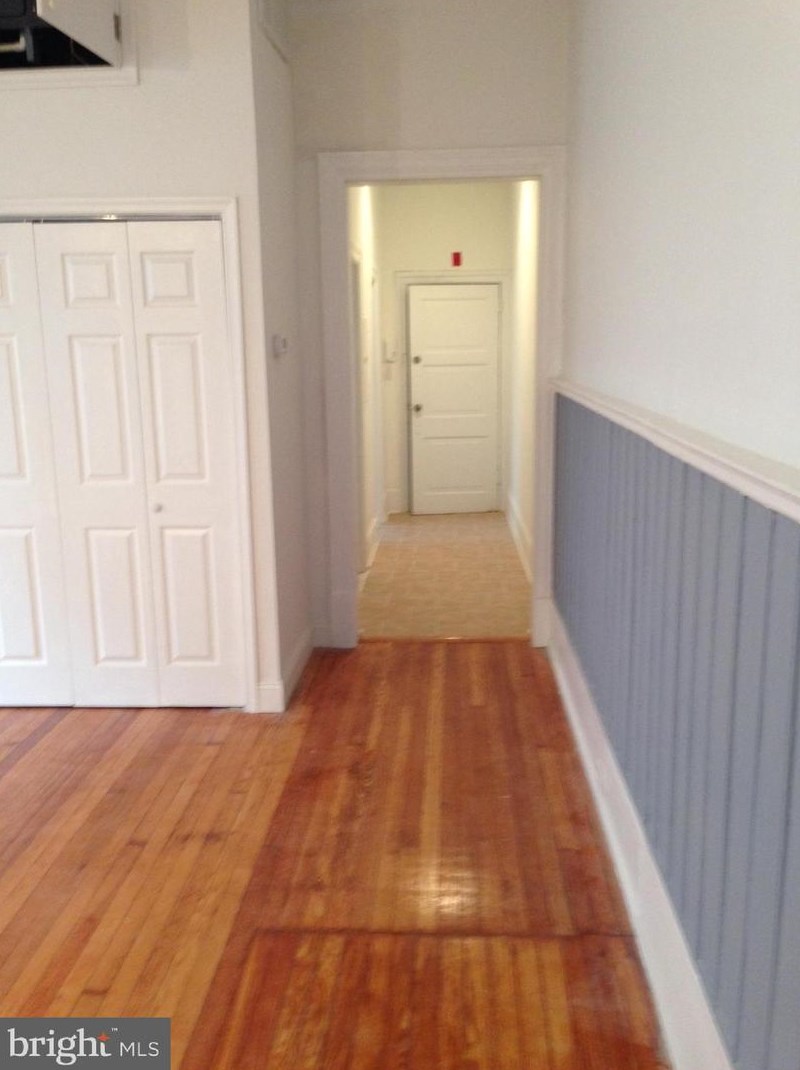 1209 Spruce St #2a, Philadelphia, PA 19107