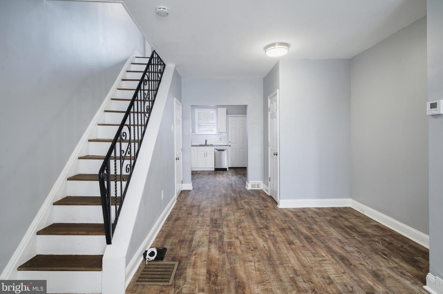1512 Etting St, Philadelphia, PA 19146-4419