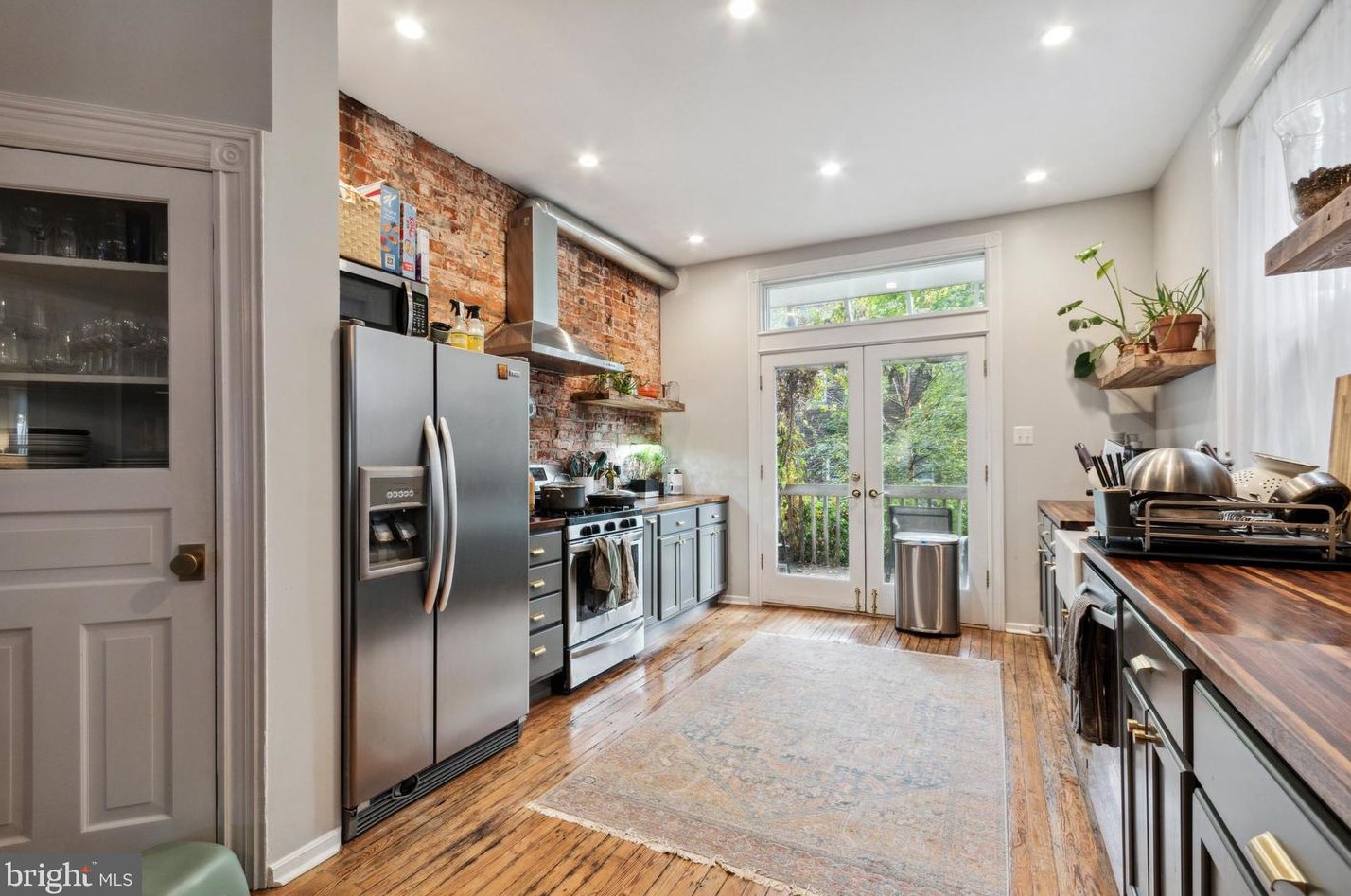 5004 Florence Ave, Philadelphia, PA 19143-3319