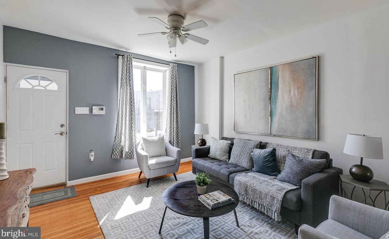 313 Winton St, Philadelphia, PA 19148