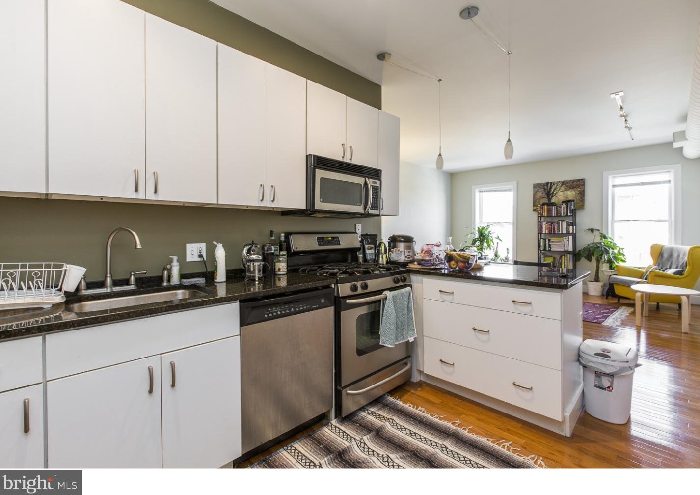 2227 Kater St #3rd Fl, Philadelphia, PA 19146