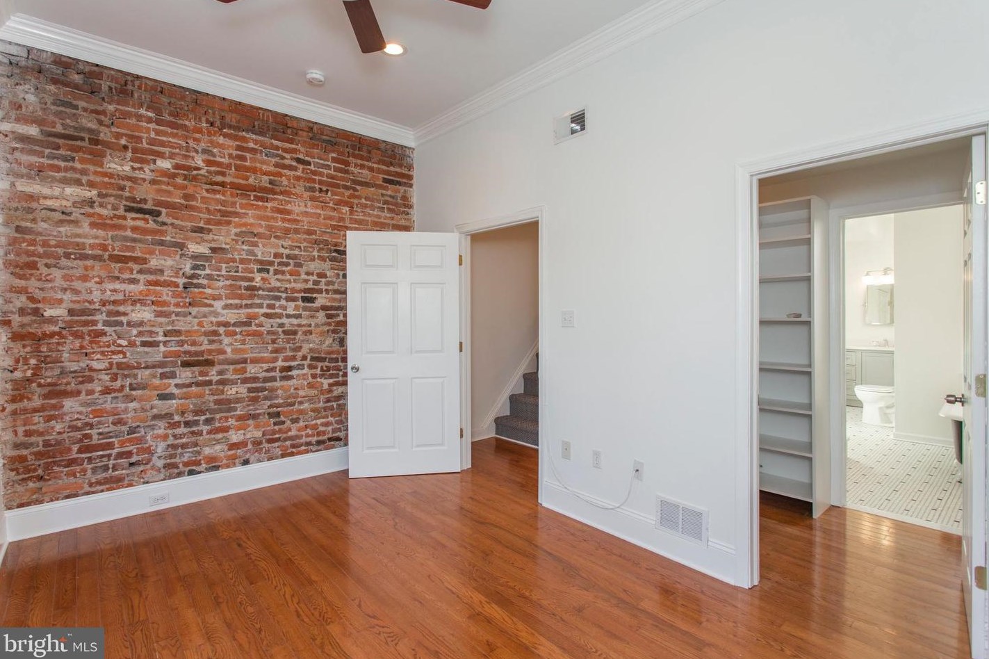 530 Queen St, Philadelphia PA  19147-3023 exterior