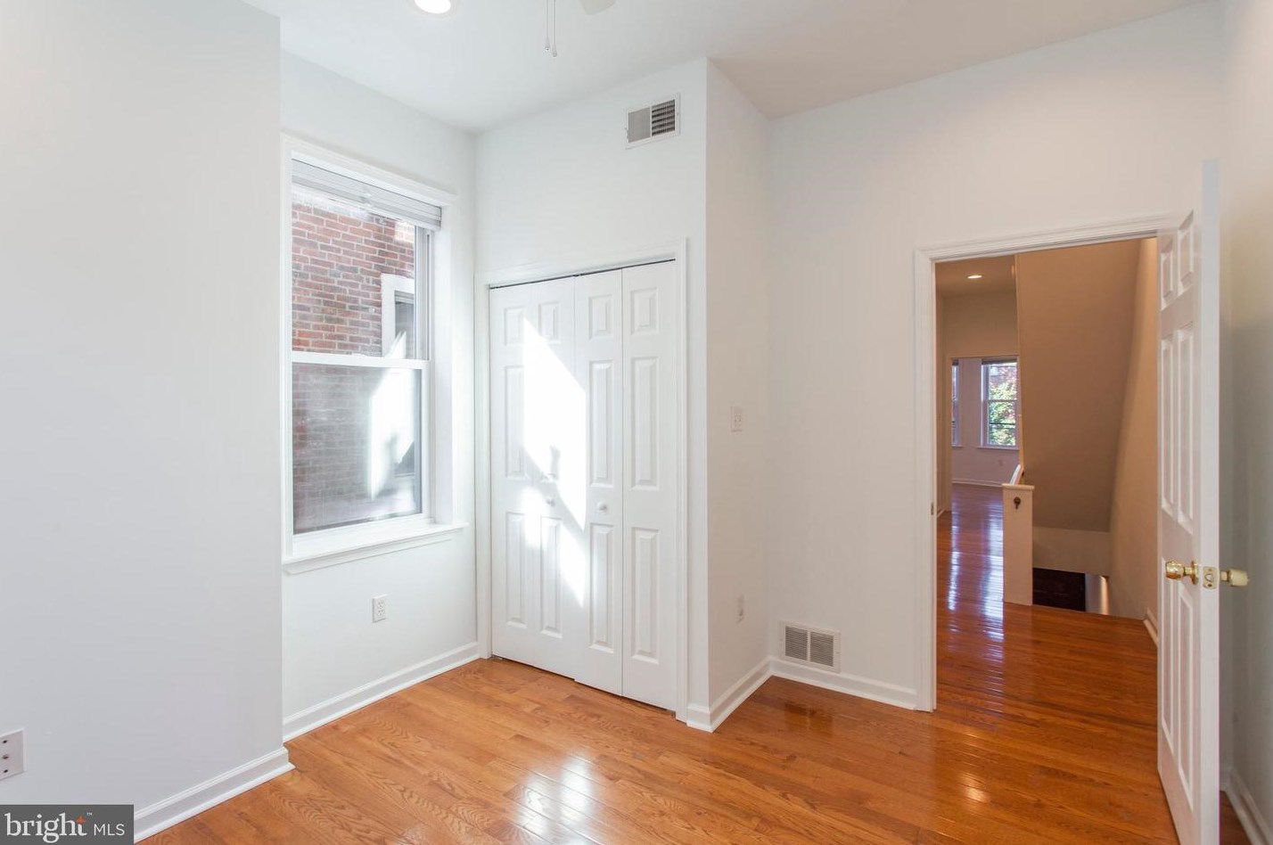 530 Queen St, Philadelphia PA  19147-3023 exterior