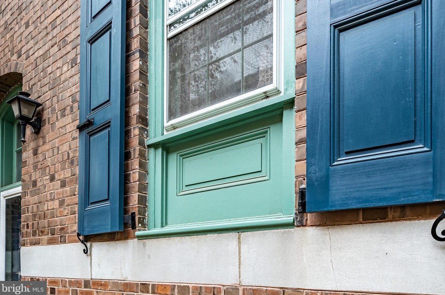 1216 Rodman St, Philadelphia PA 19146-1417 exterior