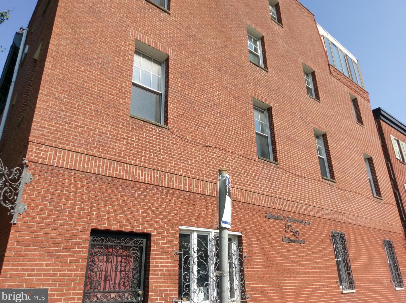 1701 Pine St #1, Philadelphia, PA 19103