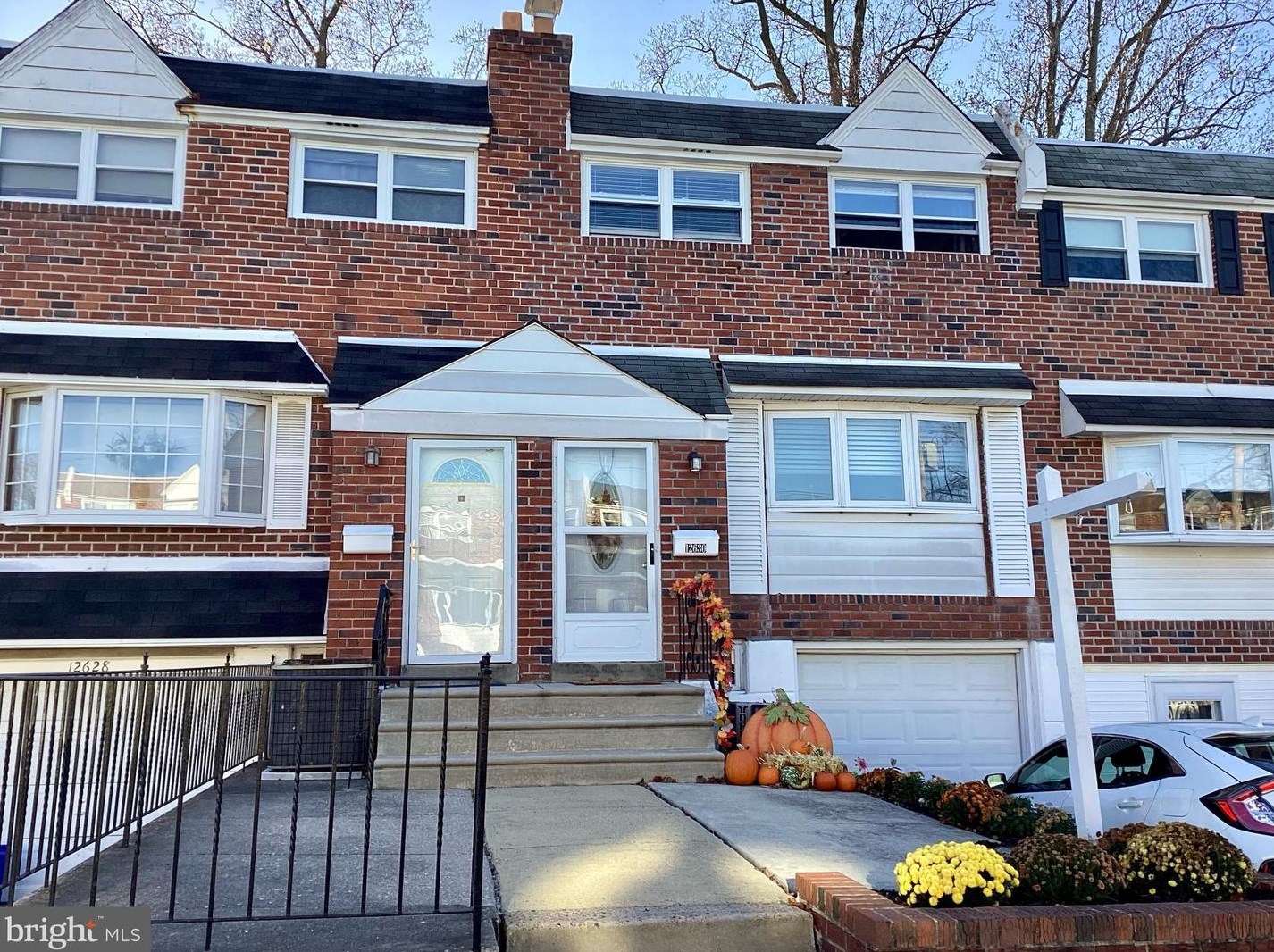 12630 Biscayne Dr, Philadelphia, PA 19154-2006