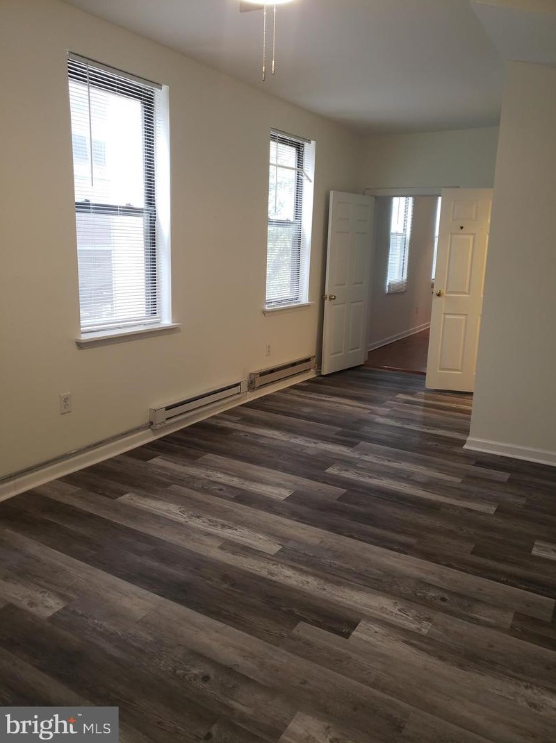 319 Market St #2r, Philadelphia, PA 19106