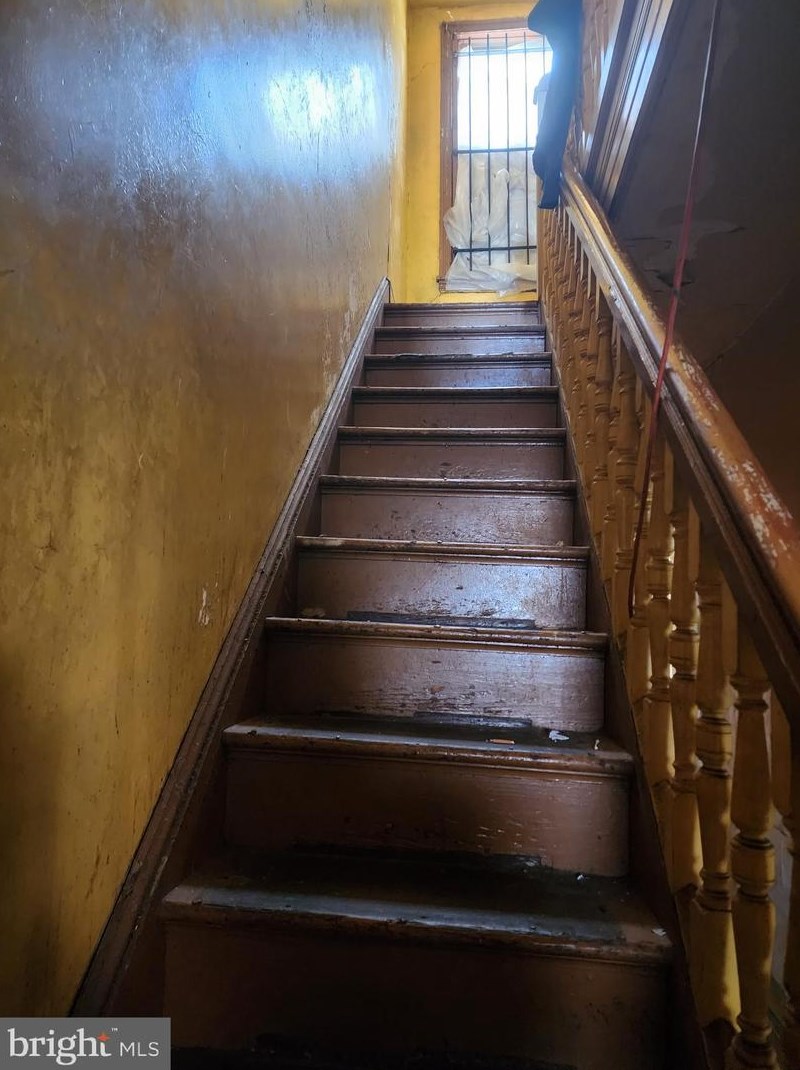 1808 Gratz St, Philadelphia PA 19121-2202 exterior