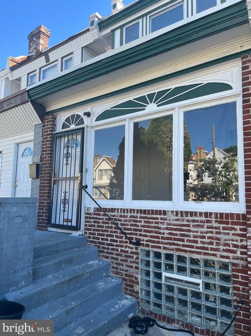 6879 Forrest Ave, Philadelphia PA  19138-2603 exterior