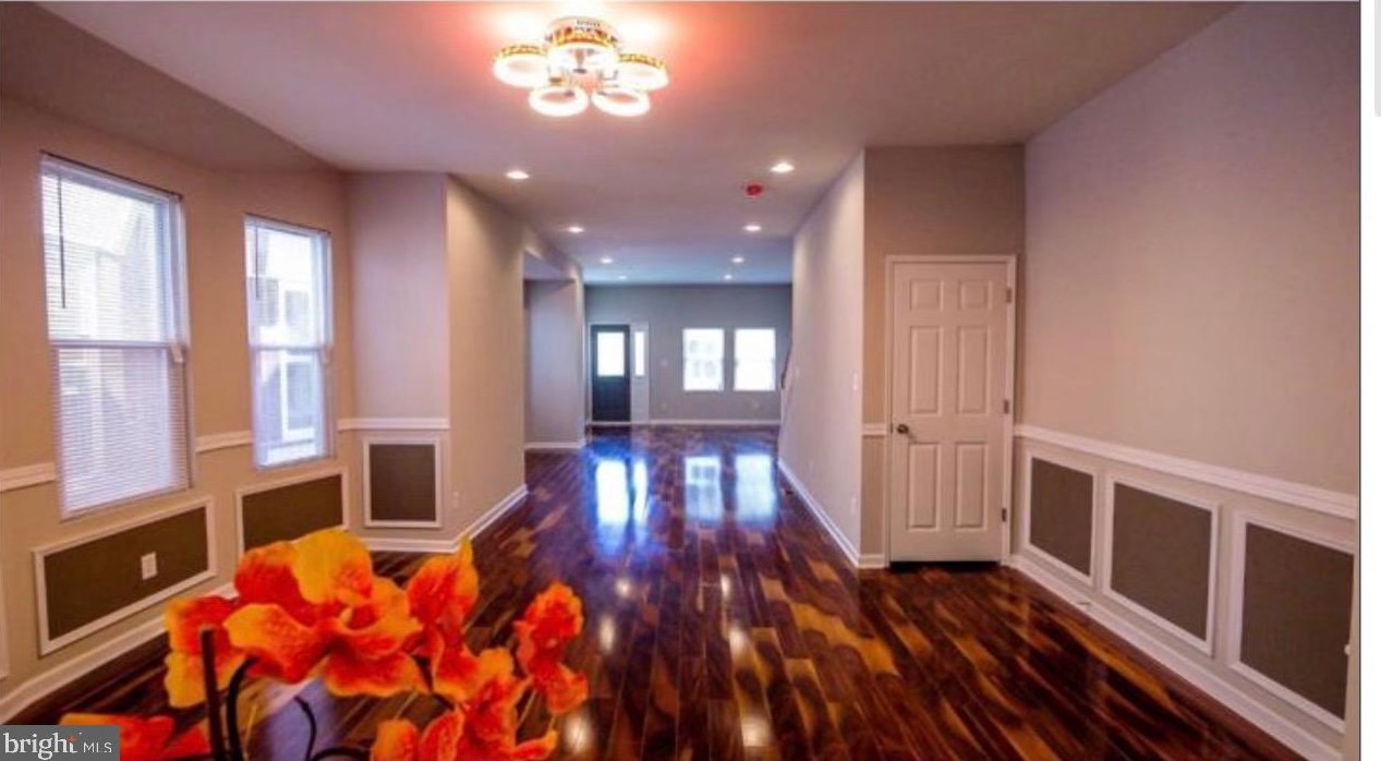 151 W Abbottsford Ave, Philadelphia, PA 19144