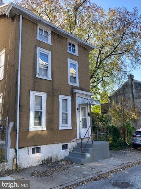 24 Good St, Philadelphia, PA 19119-2702