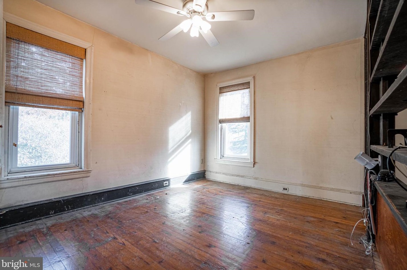 8125 Roanoke St, Philadelphia PA 19118-3949 exterior