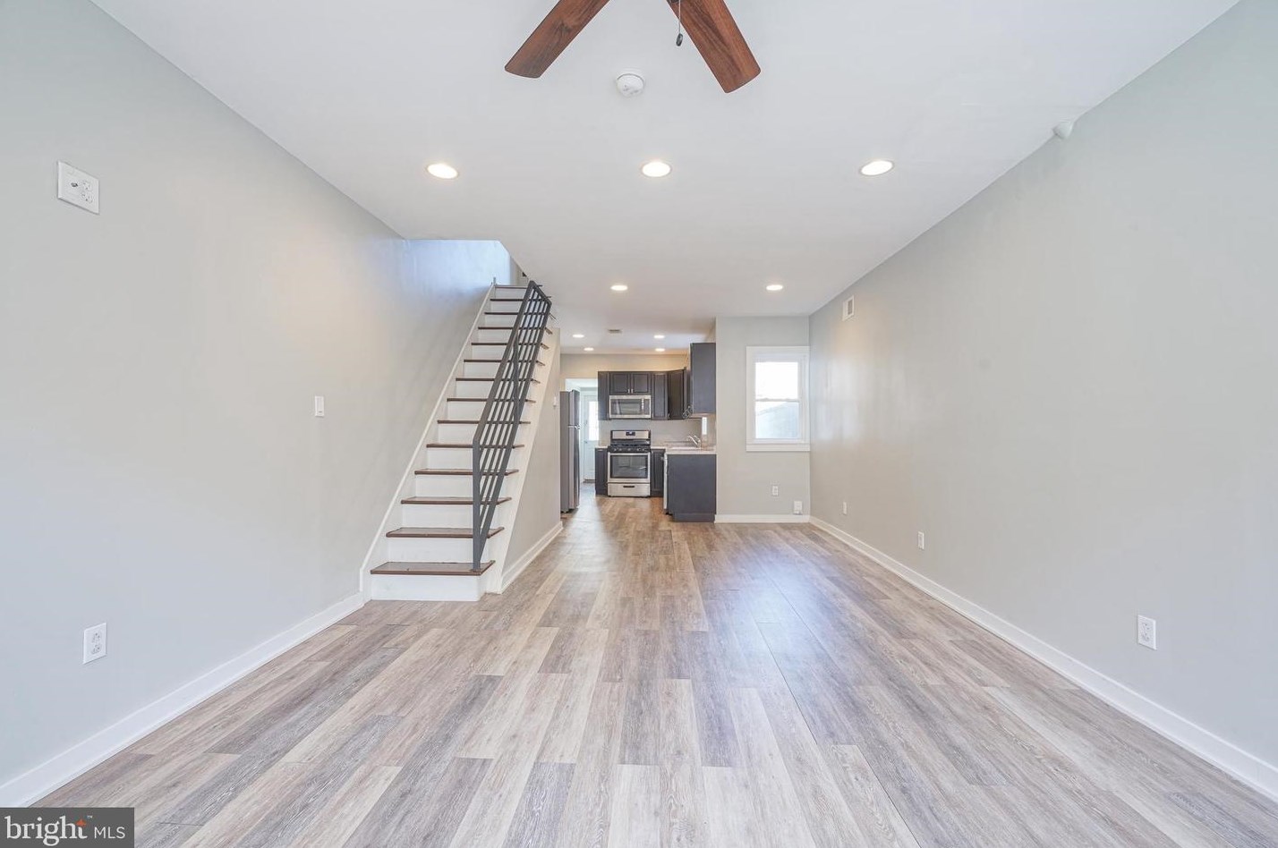 2133 Cross St, Philadelphia PA  19146-4502 exterior