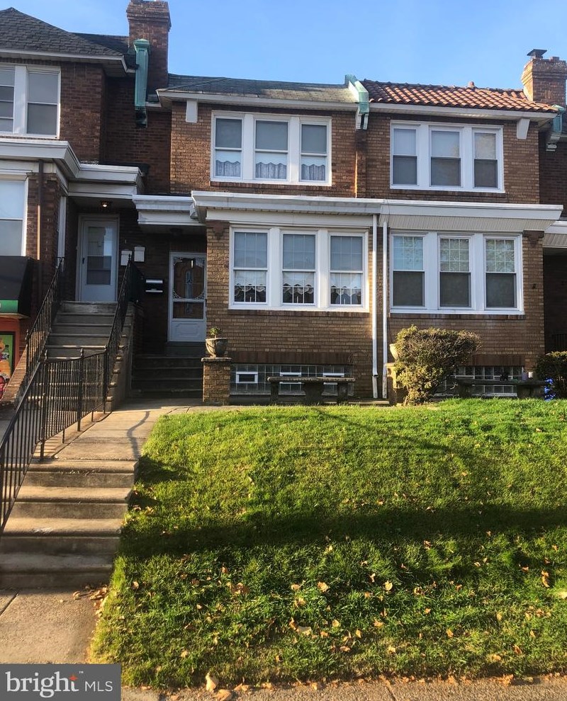 3356 Friendship St, Philadelphia, PA 19149-1618
