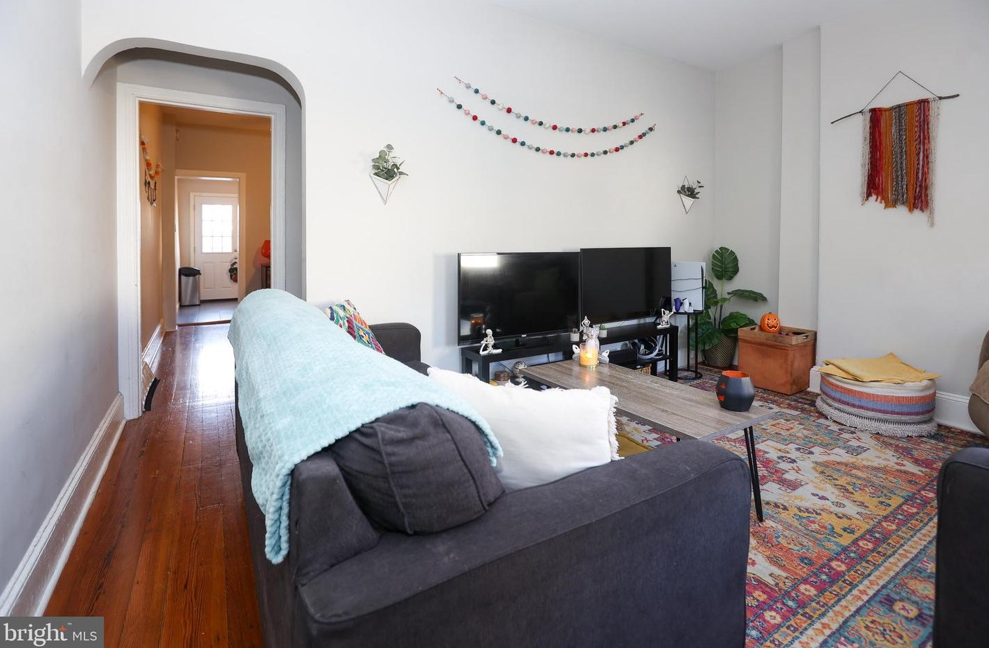 4552 Wilde St, Philadelphia, PA 19127-1227