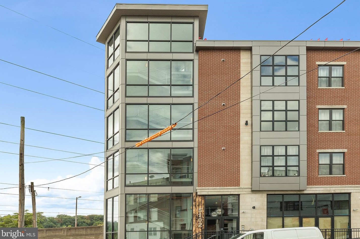 5102 Rochelle Ave, Philadelphia, PA 19128-3818