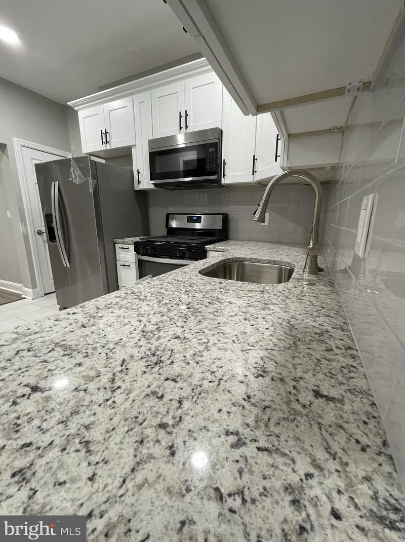 1630 Blavis St, Philadelphia PA  19140-1824 exterior