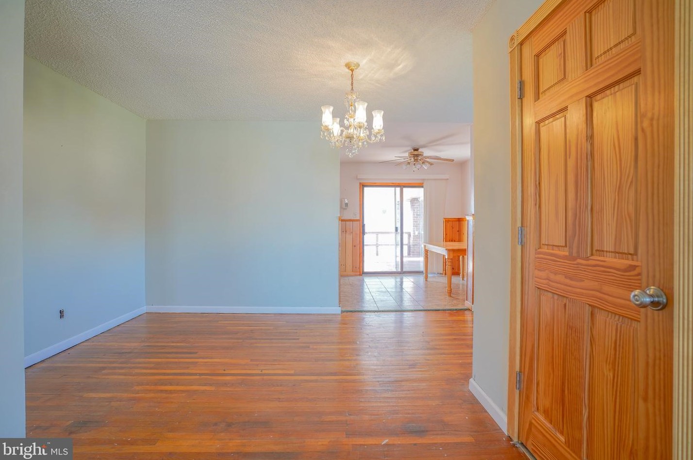 3500 Dows Rd, Philadelphia PA 19154-4042 exterior