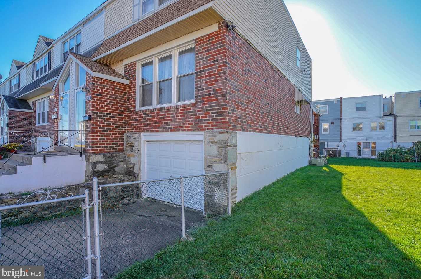 3500 Dows Rd, Philadelphia, PA 19154-3910