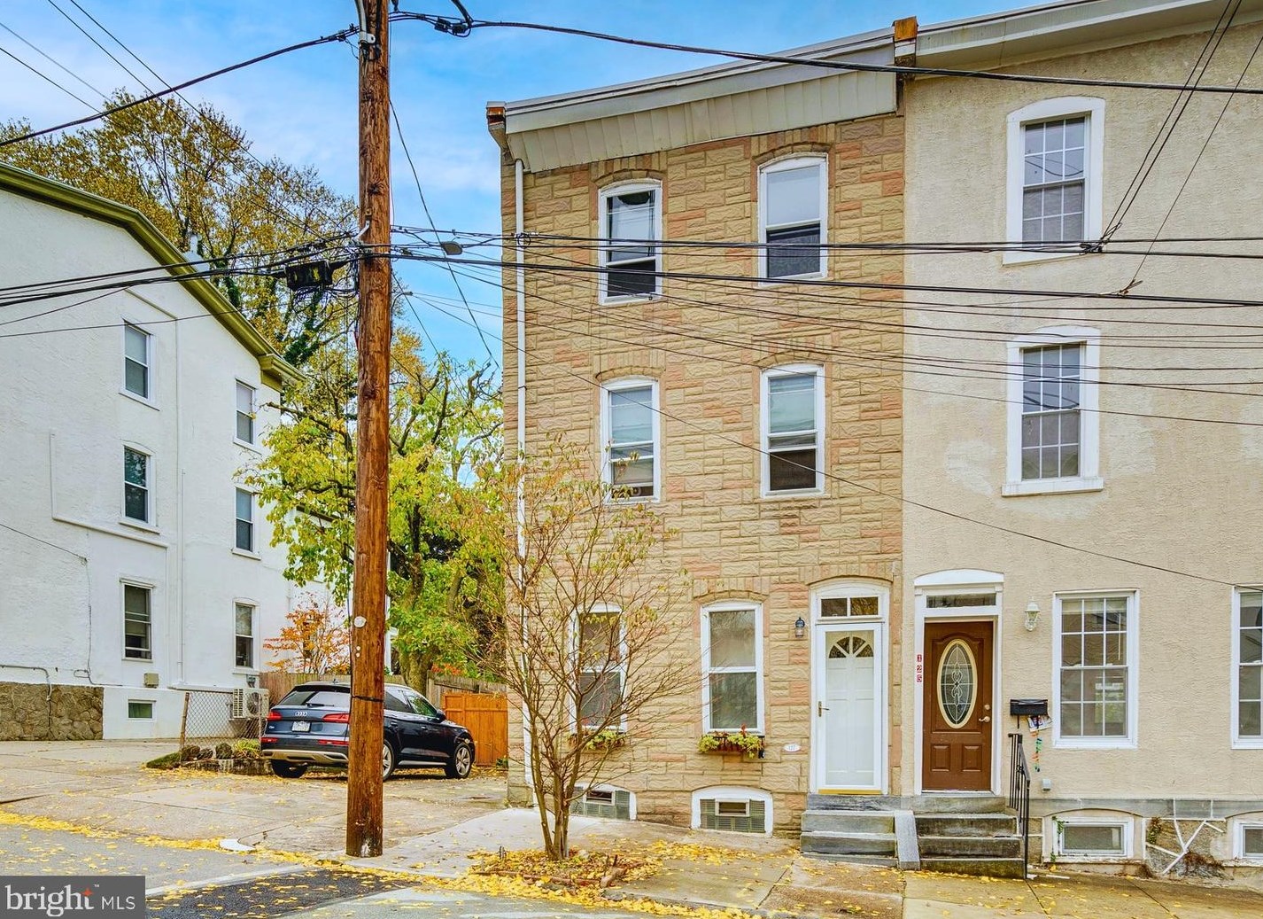 127 Seville St, Philadelphia, PA 19127-1811