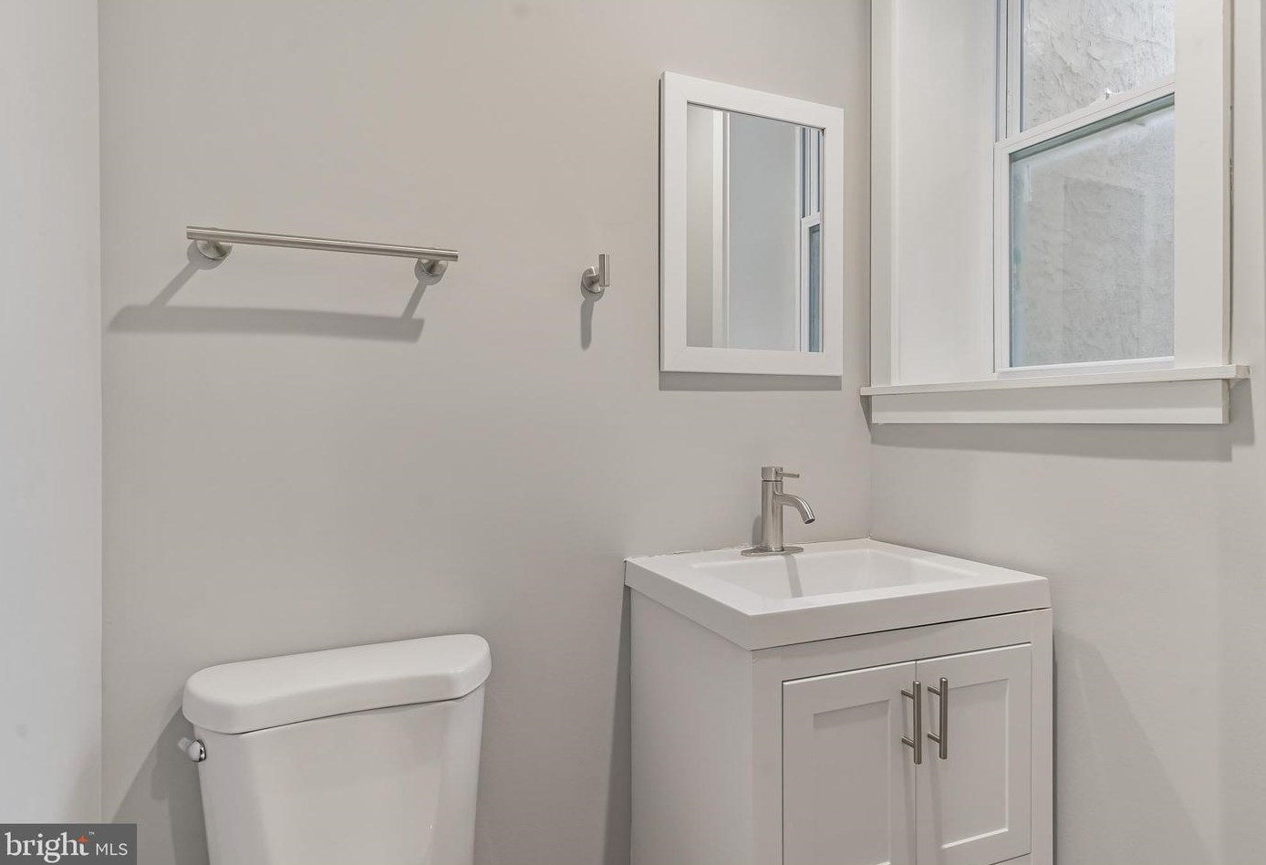 1529 Opal St, Philadelphia PA  19146-4633 exterior