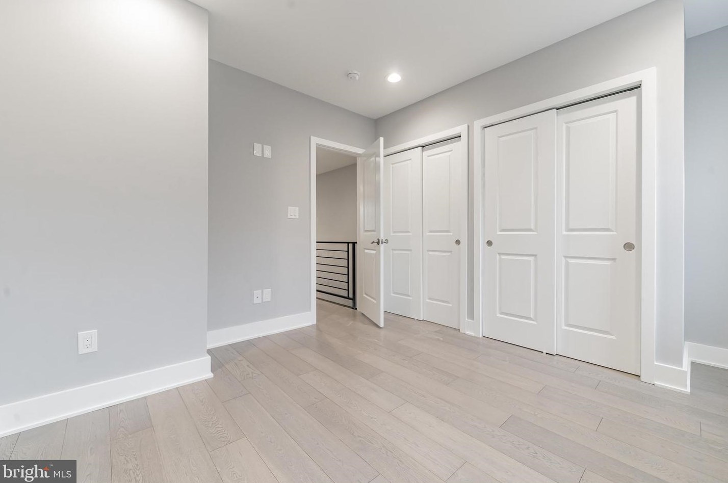 1529 Opal St, Philadelphia PA  19146-4633 exterior