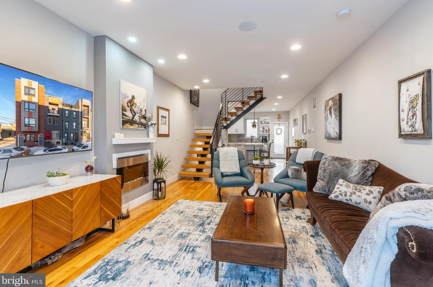 2103 Huntingdon St, Philadelphia PA  19125-1416 exterior