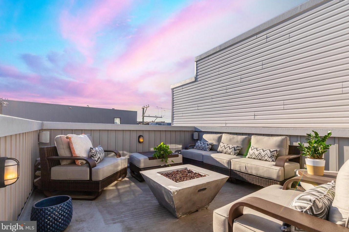 2103 Huntingdon St, Philadelphia PA  19125-1416 exterior