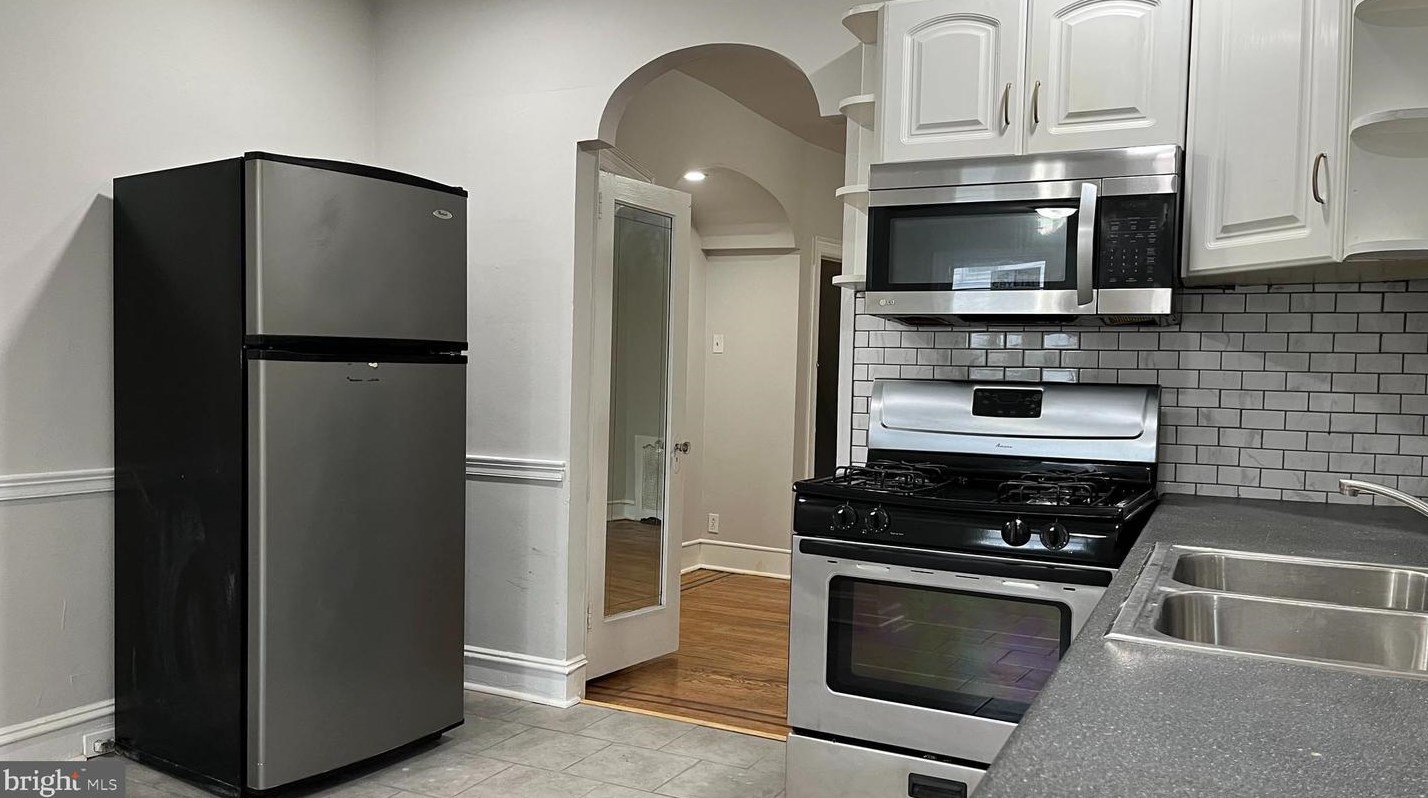 5031 N 9th St, Philadelphia, PA 19141