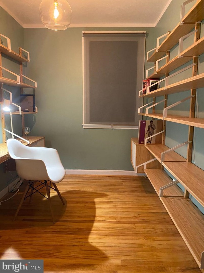 4213 H St, Philadelphia PA 19124-4327 exterior