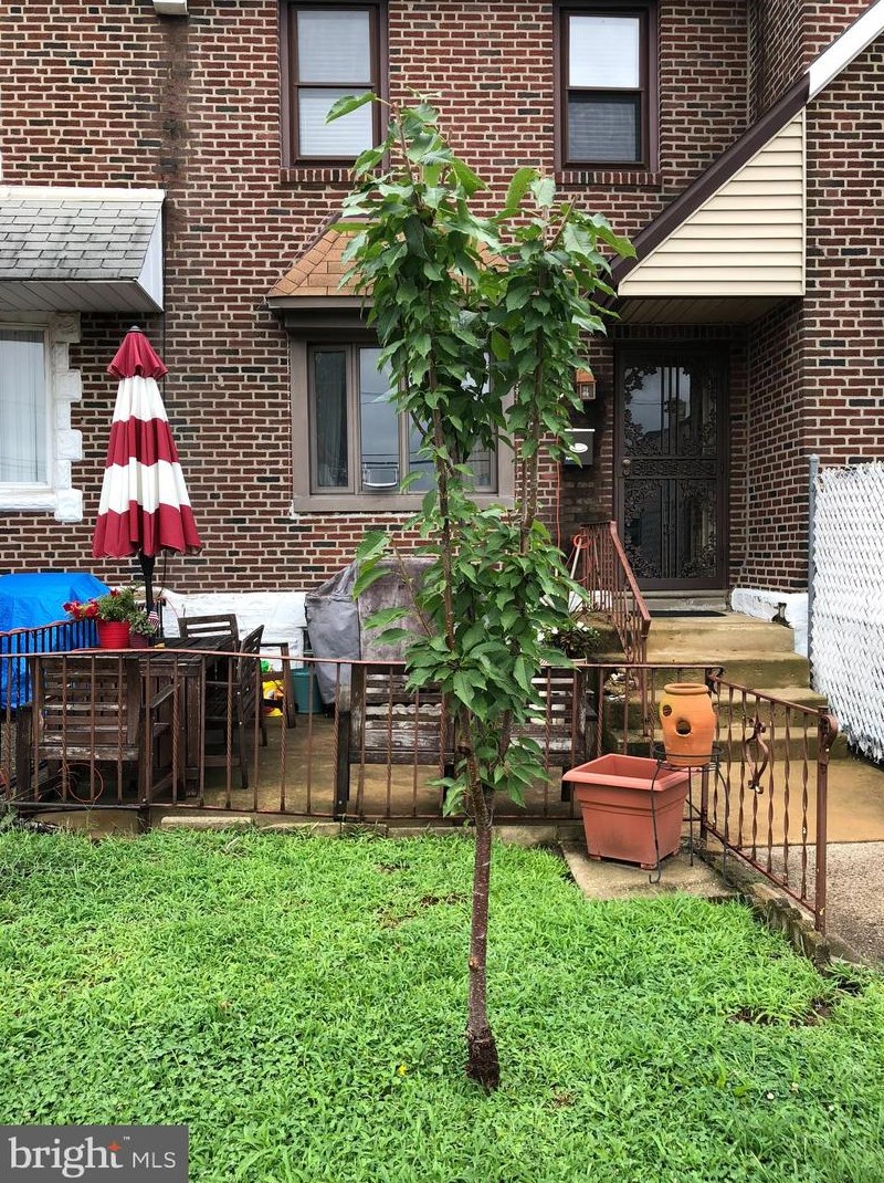 4213 H St, Philadelphia, PA 19124-4822