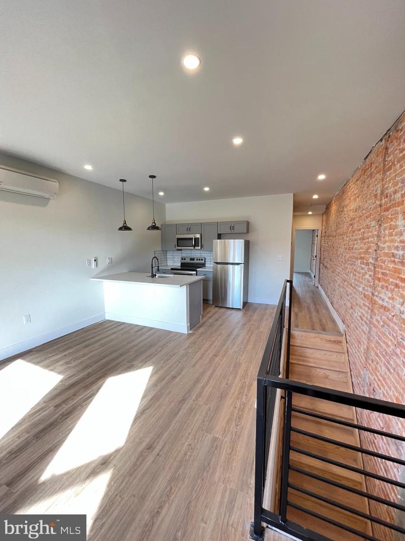 6025 Delancey St #2, Philadelphia, PA 19143