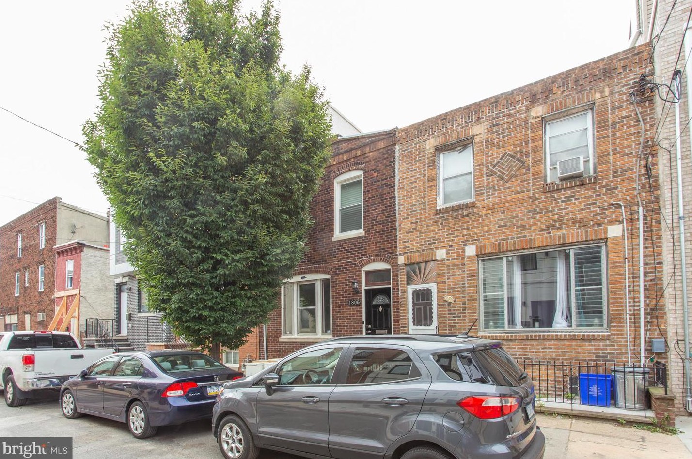 1806 Manton St, Philadelphia, PA 19146