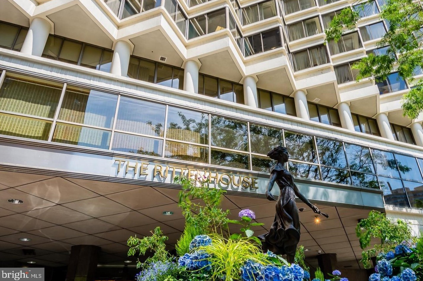 202 W Rittenhouse Square #1108, Philadelphia, PA 19103