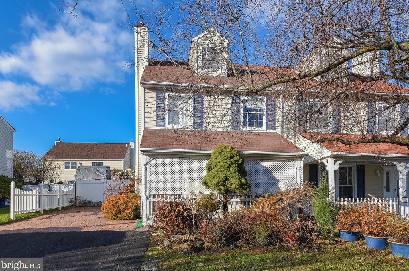 10148 Haldeman Ave, Philadelphia, PA 19116-3953