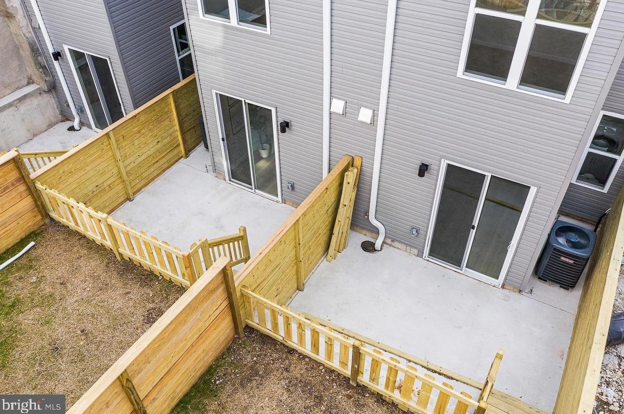2641 Reed St, Philadelphia PA  19146-3803 exterior