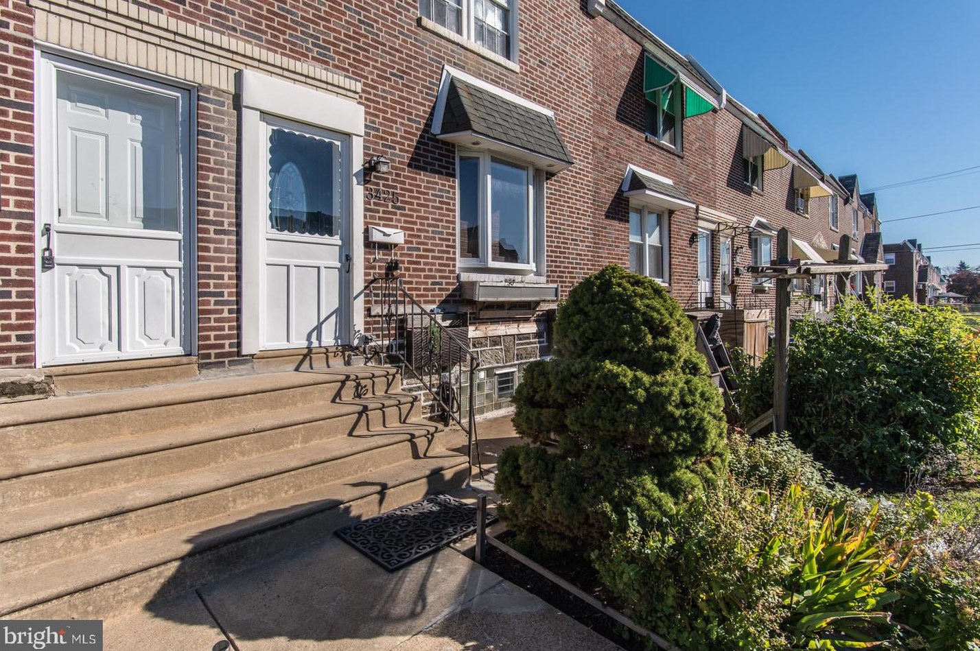 3425 Lansing St, Philadelphia, PA 19136-3033