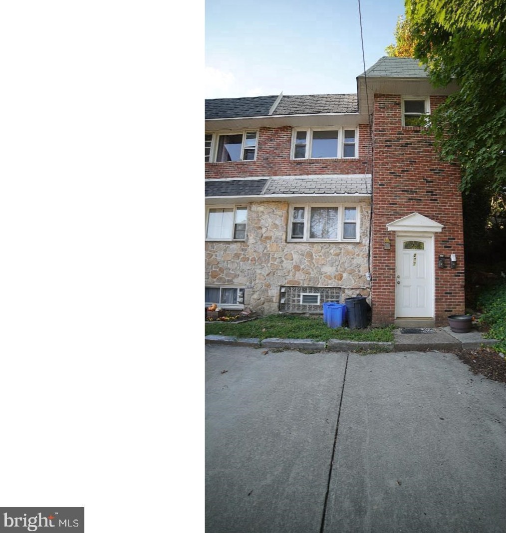 277 Sumac St, Philadelphia, PA 19128