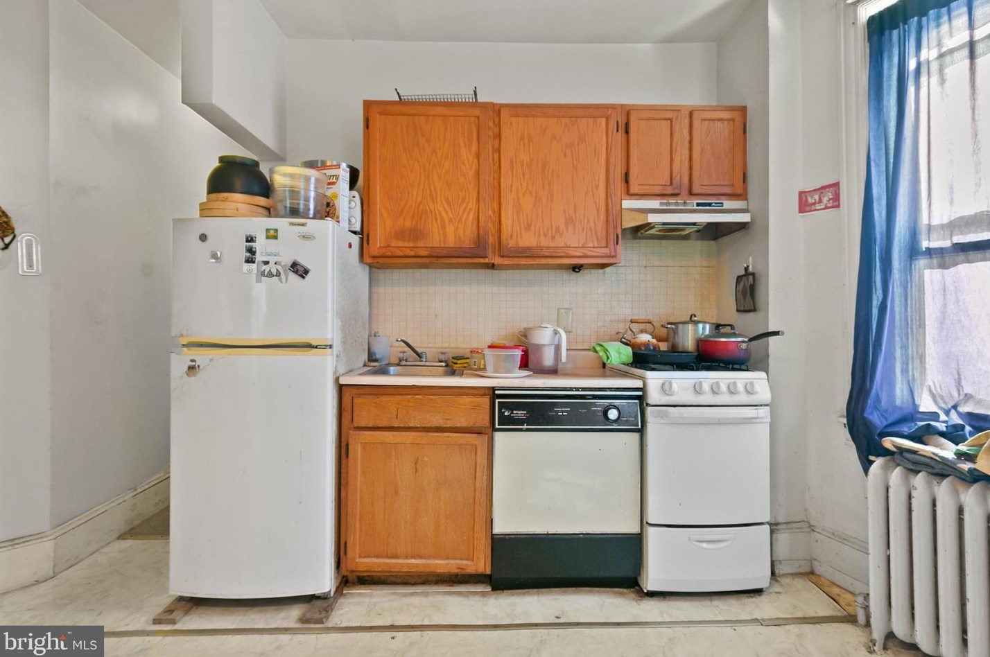 230 46 St, Philadelphia PA 19139-2808 exterior