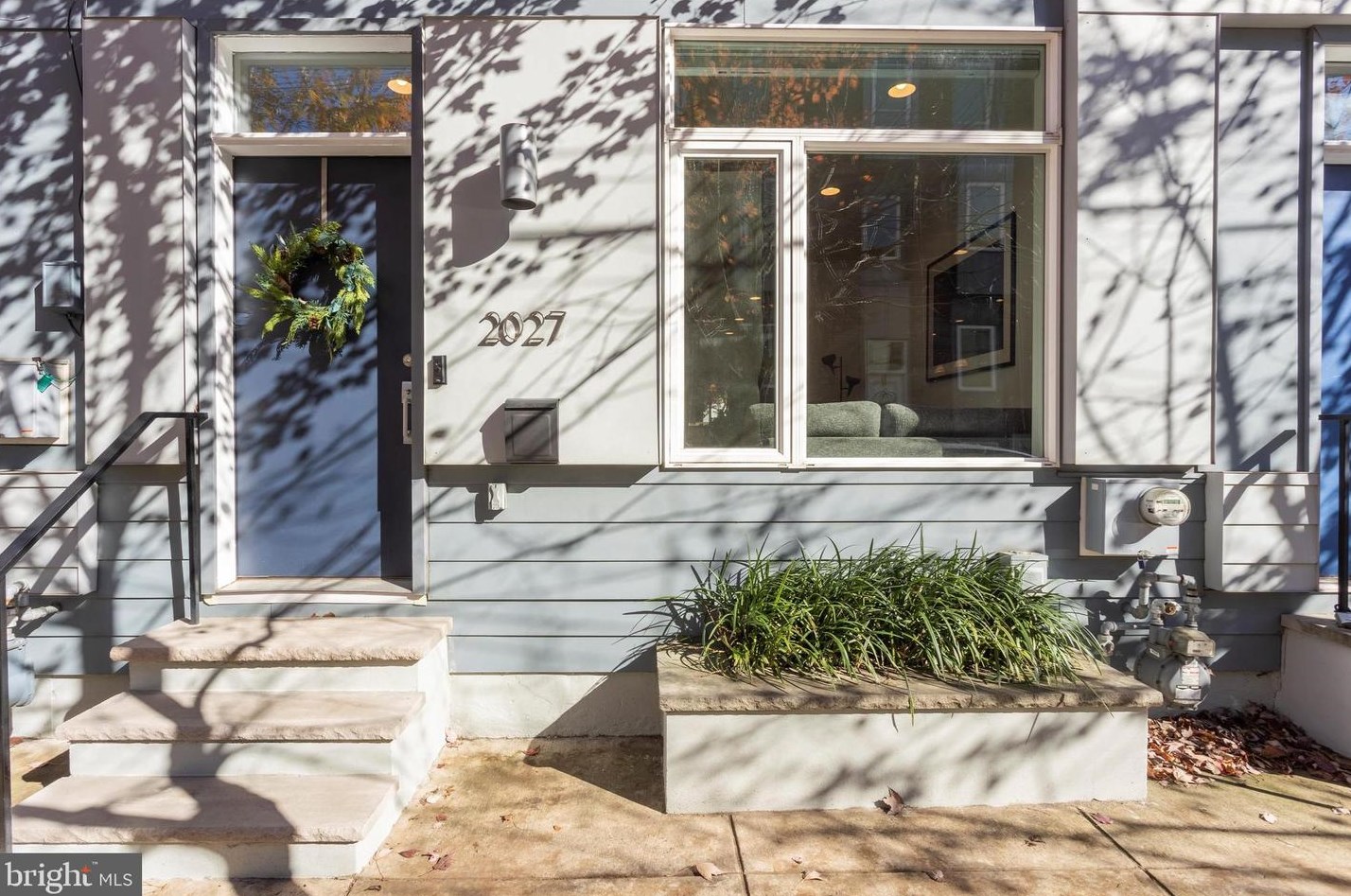 2027 Arizona St, Philadelphia PA  19125-1508 exterior