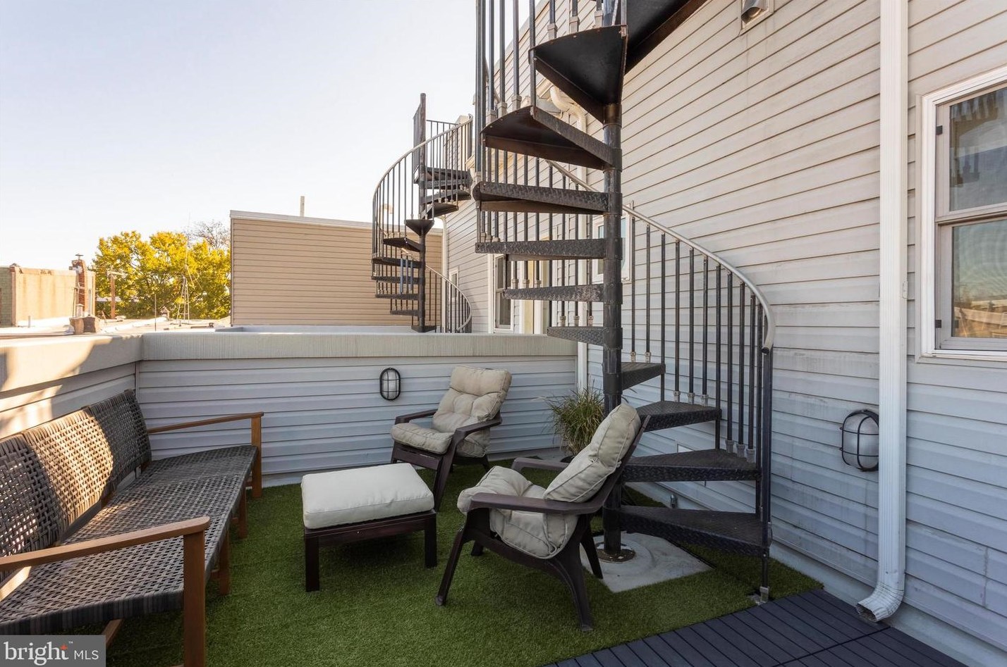 2027 Arizona St, Philadelphia PA  19125-1508 exterior