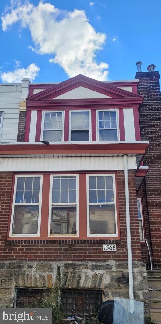 1968 Elston St, Philadelphia, PA 19138-2719