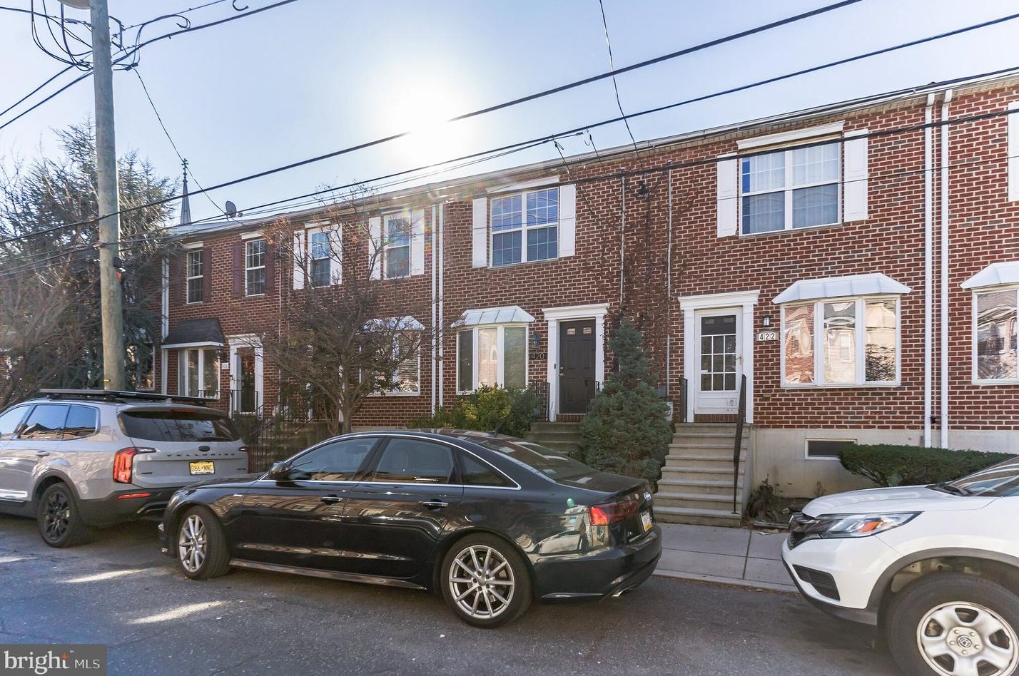 420 Brown St, Philadelphia, PA 19123-2106
