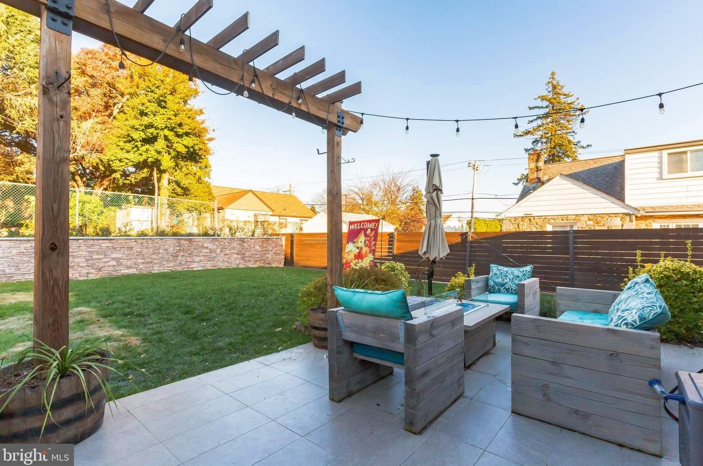 837 Benson St, Philadelphia PA 19111-1933 exterior