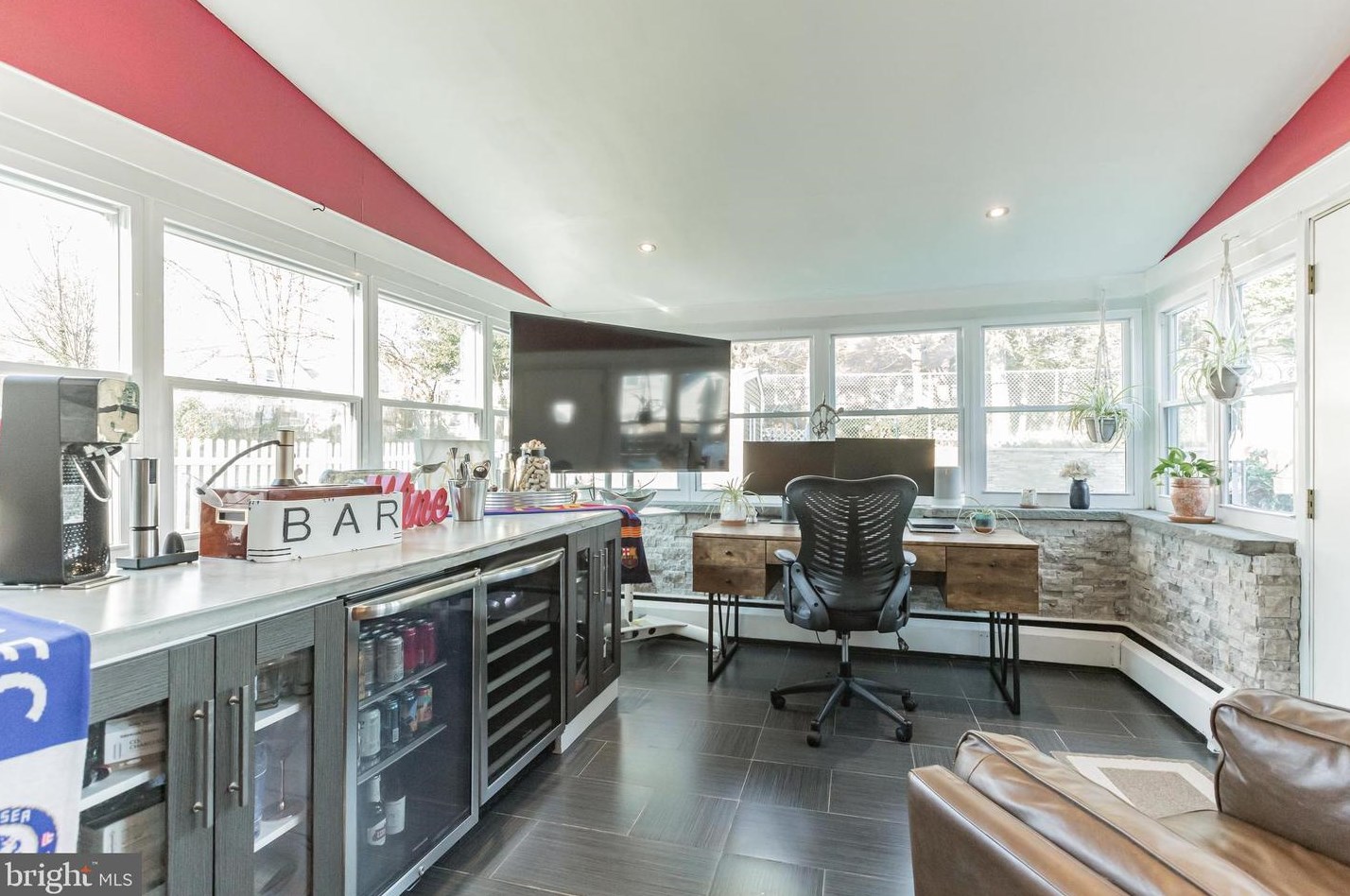 837 Benson St, Philadelphia PA 19111-1933 exterior