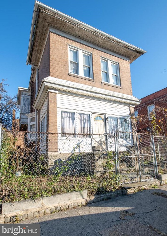 515 Fisher Ave, Philadelphia, PA 19120-2701