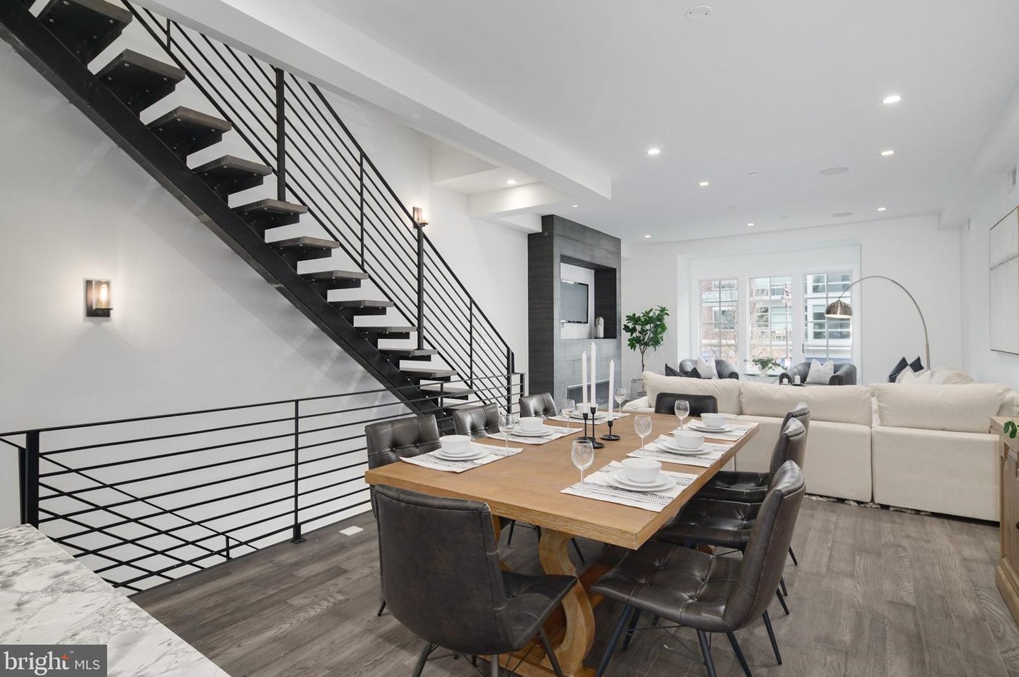 739 Rosewood St, Philadelphia, PA 19146-2233