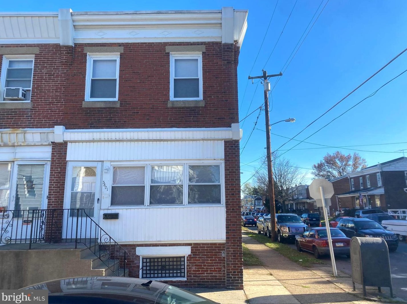 5801 Ditman St, Philadelphia, PA 19135-4006