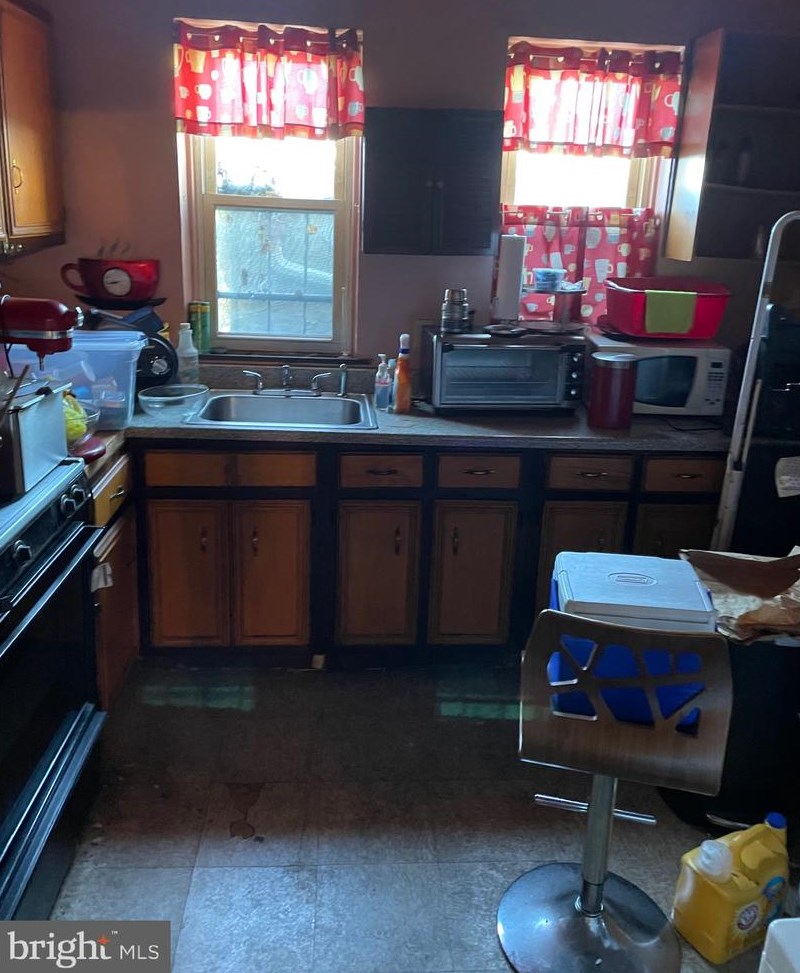 5845 Ludlow St, Philadelphia, PA 19139-3112